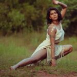 Sakshi Pradhan Instagram - In a Jungle of ideas, The good ones will Survive 🐅 🍃 🌳 🐺🕸🦥🌼 #EarthSeries 📷 @storyofaframe outfit @chintamani_alchemistry_goa @chintamanialchemistry #jungleadventure