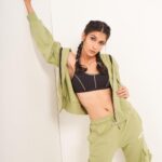 Samara Tijori Instagram – Reebok , Adidas & Nike should really consider hiring me 😋 

📸 @dieppj 
Makeup- @miroirbyvatsalabhagat 
Styling – @letapisnam 
Hair – @vaibhavi110_