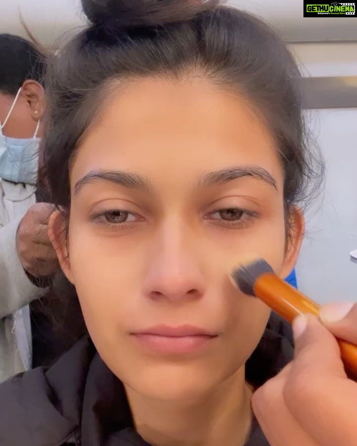 Samara Tijori Instagram - It’s a wrap for something I’ve given everything I had in me. Everyone here is so special to me and my heart is so full right now. I love each and every one of you , even the ones I couldn’t post photos of because I’m only allowed to put 10 pictures at once 😋 THANK YOU, for helping me bring “Sana” to life. @mihirbd @gurmmeetsingh @boman_irani @manjarifadnis @veerrajwantsingh @aakashdeeparora @sariikasingh @vatsalabhagat @jobanpreet.singh @surajparaswani @kedar_sonigra @jiya.thakur1804 @deepmala1393 @letapisnam @richard_devarda @padmininandakumar @poonamishappy @disneyplushotstar #vivekshah Sandy, Suraj, Chirag, Sushma Di , Sarfu, Chandu dada , Neeraj ❤️