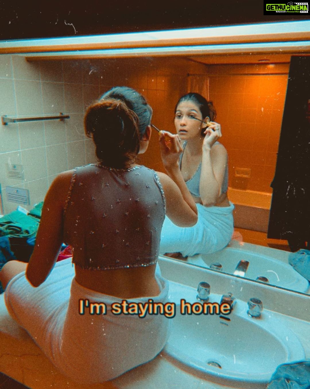 Samara Tijori Instagram - Just physically tho