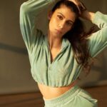 Samara Tijori Instagram - @frontrowgypsy Clicking me like nobody could ❤️ Makeup by @nikitashak Hair by @madhursfx Styled by @nikitarawlani ❤️
