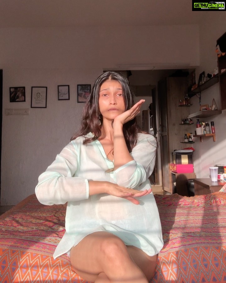 Samara Tijori Instagram - @radhikamayadev_ I DIDDIT!!!!! Also please swipe to see the pain of a shoulder snap 🙂