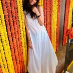 Samara Tijori Instagram – Shorts and a kurta should really be a thing 🌼