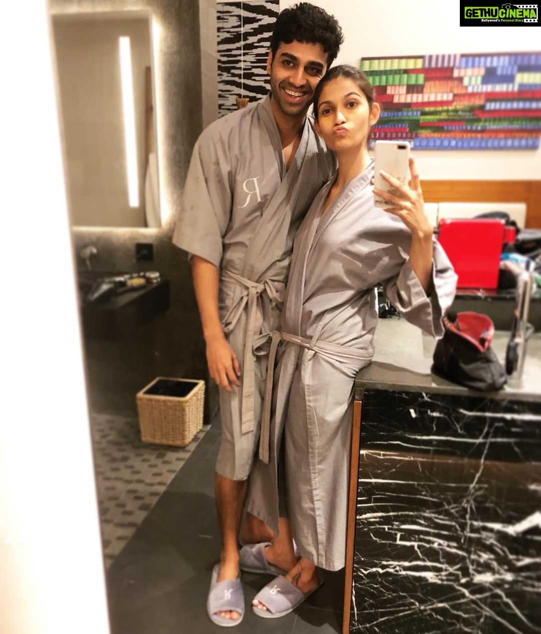 Samara Tijori Instagram - You have no idea how glad I am that you were born :* Happy Birthday @rohankhurana7 :*