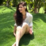 Samara Tijori Instagram - B L O O M 🌼
