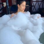 Samara Tijori Instagram – Meri khubsoorati ka raaz..Lux 🧼🛁 Aamod Resort, Shogi