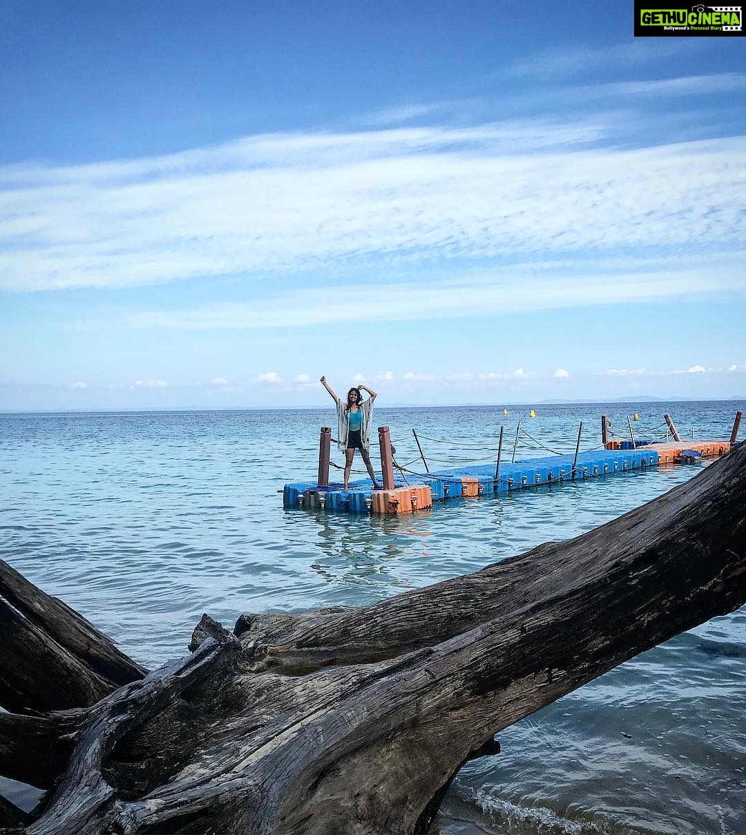 Samara Tijori Instagram - Endless Blues 🌊 Pc @rohankhurana7 Elephant Beach