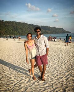 Samara Tijori Instagram - I’d literally do anything to go back right now 🐠🌊 Radhanagar Beach