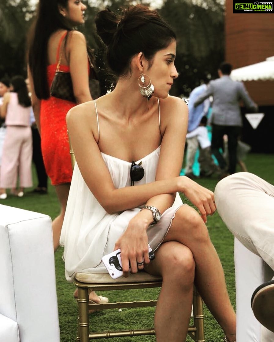 Samara Tijori Instagram - Me : Who am I to judge? Also me :