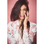 Samara Tijori Instagram - @sheldon.santos @makeupbyriddhima What have you done!!!!
