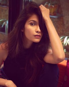 Samara Tijori Instagram - @frontrowgypsy ❤ @makeupbyriddhima ✨