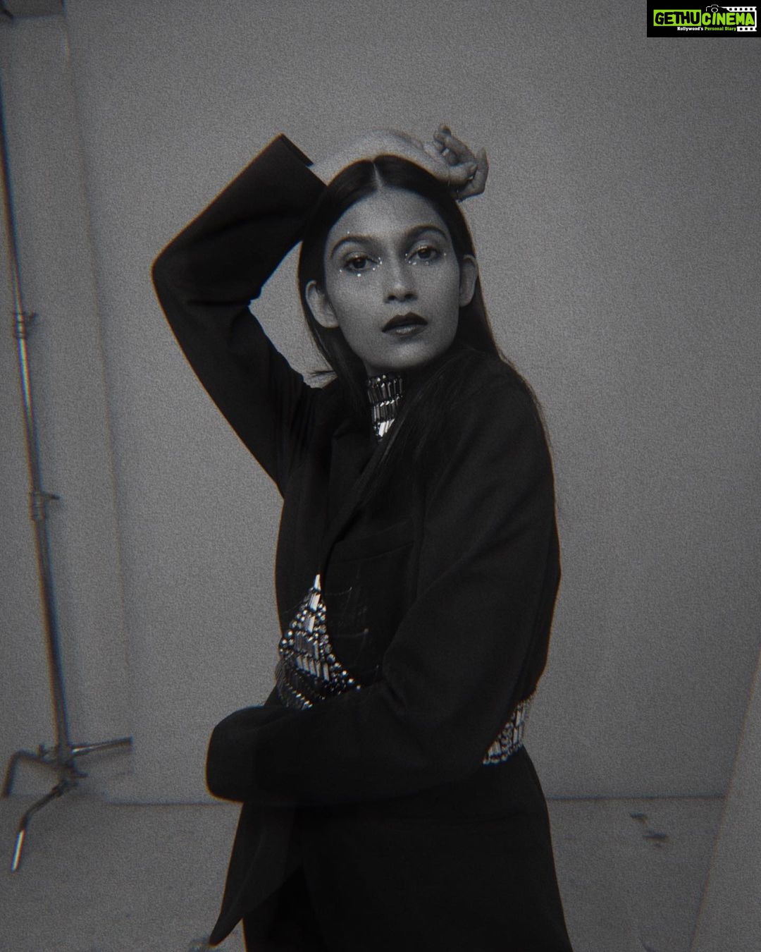 Samara Tijori Instagram - WE’RE 40K STRONG!!!!! Thank you for all the love you guys keep giving me. I appreciate each and every one of you ❤️❤️ Mostly, thank you for sticking around 🤗