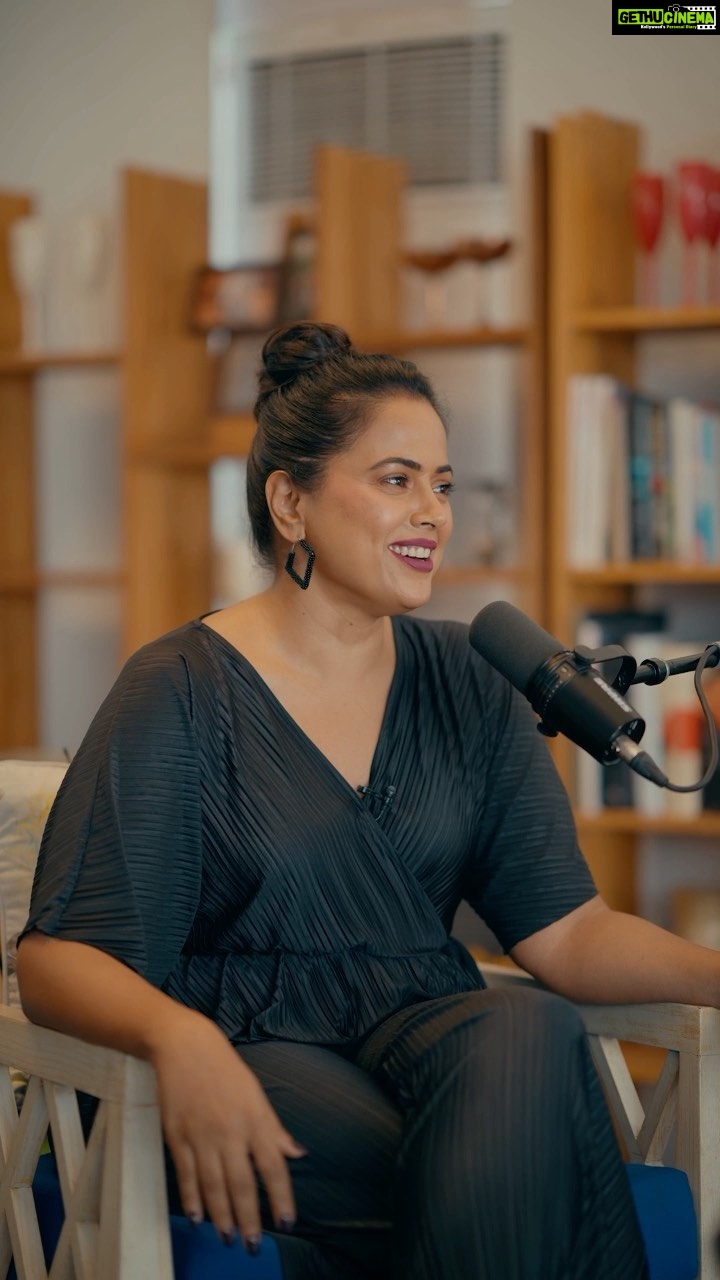 Sameera Reddy Instagram - Chocolate Brown & proud! We loved having @shahanagoswami celebrate herself & giving us #limitless fun and laughter on all things skin, fashion, career and womanhood. 💫Listen to the podcast available at the link in bio 👉🏼for a power packed conversation with Sameera Reddy & Shahana Goswami !