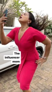 Sameera Reddy Instagram - Which mom are you? I’m definitely the first🤣 #messymama #momlife