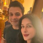 Sameksha Instagram - How beautiful and blissful my life is with all of you around. Thanks for making my birthday and my life so special. Thanks for making this day memorable for me. Love to all. @itsshaeloswal ❤️ #birthday #celebration #bringin #grateful #aashnachopra #natashachopra #shalinichopra