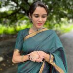 Sangeetha Bhat Instagram - “Find out who you are and be that person. That’s what your soul was put on this Earth to be. Find that truth, live that truth, and everything else will come.”…. <<<<>>>> #sangeethabhat #sangeethabhatsudarshan #actress #actresstheunknown #selflovequotes #gratitude #grateful #expressions #manymoodsofme #karnataka #bengaluru #sareelove #saree #ethinicwear #indiansaree #greensaree #natureschild #vegan Bangalore, India