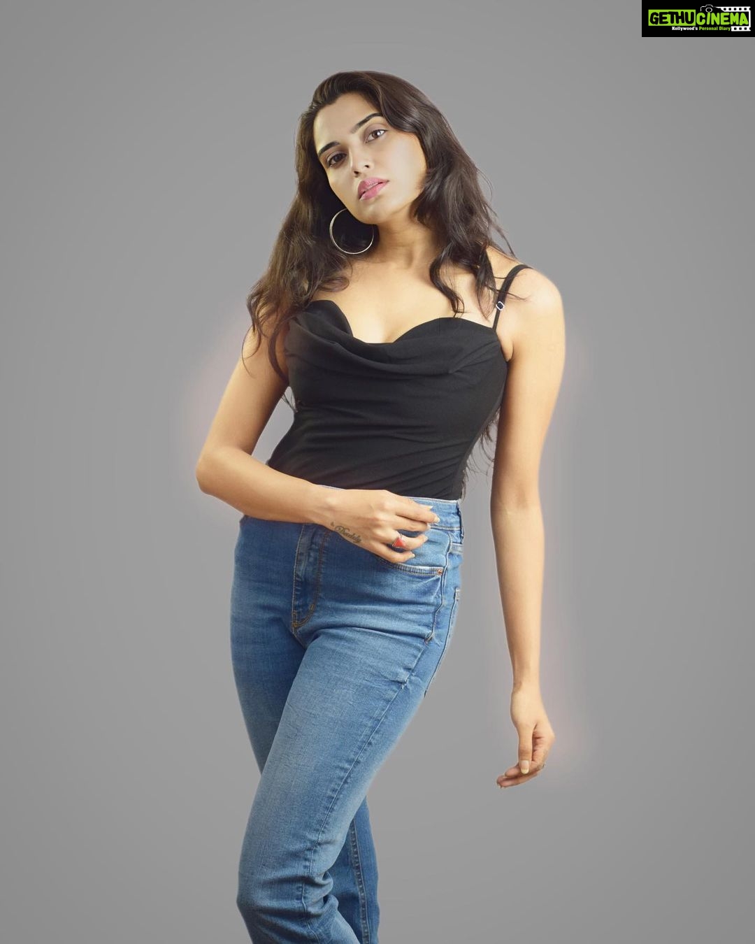 Sangeetha Bhat Instagram - “If you focus on what you left behind, you will never be able to see what lies ahead.” — Gusteau (Ratatouille)….. Bangalore, India