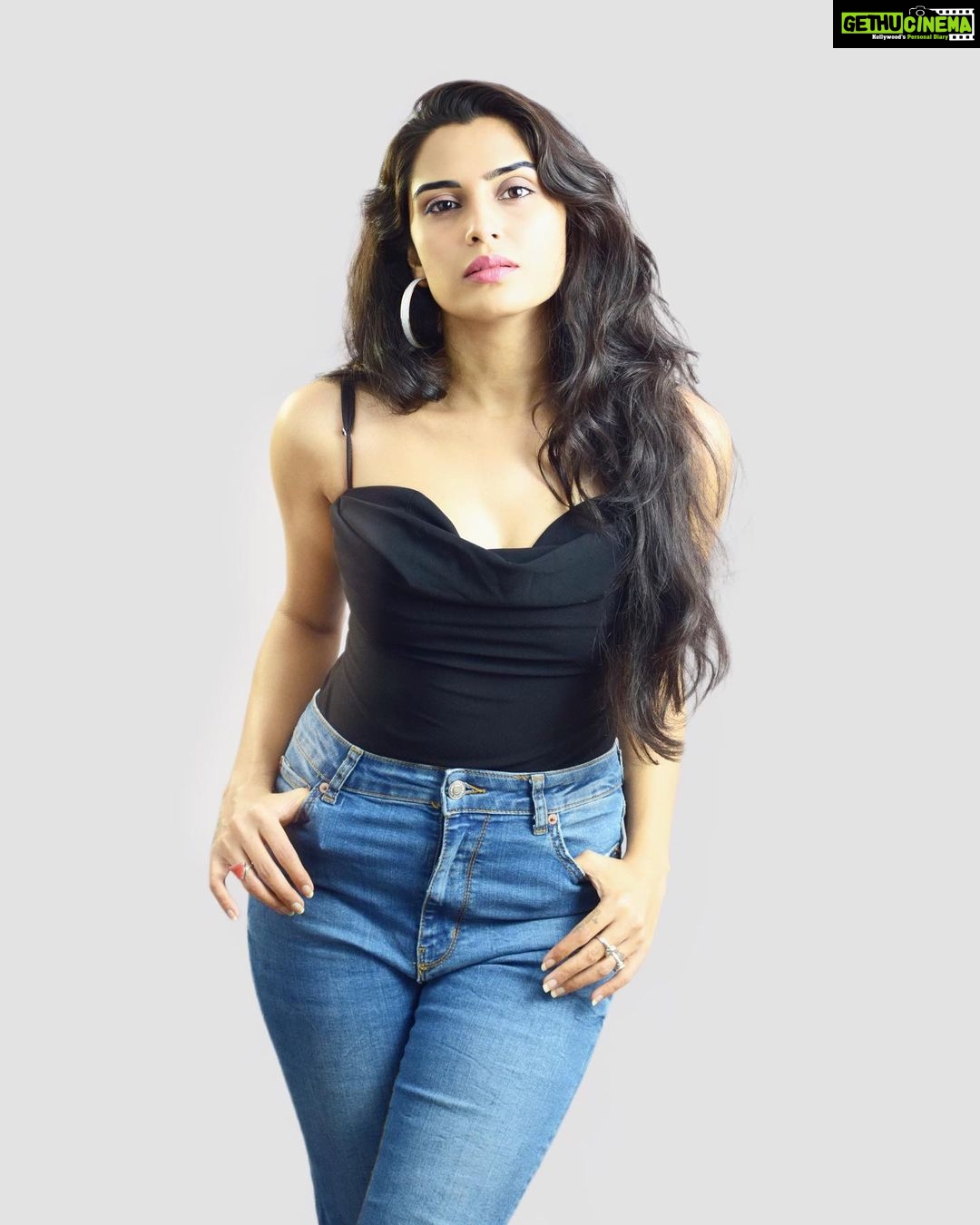 Sangeetha Bhat Instagram - "You're mad. Bonkers. Off your head ... But i'll tell you a secret ... some of the best people are." — Alice, Alice in Wonderland Bangalore, India