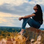Sangeetha Bhat Instagram - "If you wish to know the divine, feel the wind on your face and the warm sun on your hand.”……. Pc- clicked by a friend #sangeethabhat #sangeethabhatsudarshan #actress #actresstheunknown #selflove #grateful #gratitude #naturephotography #naturelover #natureschild #mountains #facebook #instagram #karnataka #magadi #nelmangala #farm #natureishappiness
