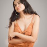 Sangeetha Bhat Instagram - How you love yourself, is how you teach others to love you….🥰🥰🫶🏻 #sangeethabhat #sangeethabhatsudarshan #selflove #selflovequotes #grateful #gratitude #hnm #hnmbengaluru #orangedress #newphotoshoot #bengaluru #karnataka #beingme #actress #actresstheunknown #comfortablynumb #vegan #introvert #kaadalikkumpennin #earrings #husbandsclick #mahalakshmisangeethabhat #maahi Bangalore, India