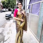 Sangeetha Bhat Instagram - 💕💕💕🙈 #sangeethabhat #sangeethabhatsudarshan #sangeethabhatreels #actress #actresstheunknown #selflove #sareelove #ethinicwear #bengaluru #karnataka #maaeri #euphoriamaaeri #gratitude Bangalore, India