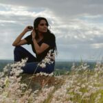 Sangeetha Bhat Instagram - "If you wish to know the divine, feel the wind on your face and the warm sun on your hand.”……. Pc- clicked by a friend #sangeethabhat #sangeethabhatsudarshan #actress #actresstheunknown #selflove #grateful #gratitude #naturephotography #naturelover #natureschild #mountains #facebook #instagram #karnataka #magadi #nelmangala #farm #natureishappiness