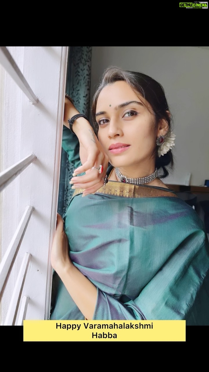 Sangeetha Bhat Instagram - ಈ ಮಹಾಲಕ್ಷ್ಮಿ ಕಡೆಯಿಂದ ನಿಮ್ಮೆಲ್ಲರಿಗೂ ವರಮಹಾಲಕ್ಷ್ಮಿ ಹಬ್ಬದ ಶುಭಾಷಯಗಳು….. 💕🫶🏻🫶🏻 Happy Varamalakshmi Habba to you all from this Mahalakshmi. 🫶🏻🫶🏻🫶🏻💕 There is a small story behind my name as Mahalakshmi😁😁😁…. When i was born my father started a small business which found success so i was named Mahalakshmi (maahi),(also girls are first named after goddesses)and my name was supposed to start from M,Ma. 🥰🥰 Sangeetha was named by the owner where my father was working prior to starting his own business. So what would you like to address me as!!! Sangeetha/Mahalakshmi??🤭😍 #sangeethabhat #sangeethabhatsudarshan #actress #actresstheunknown #varamahalakshmifestival2022 #greensaree #sareelove Bangalore, India