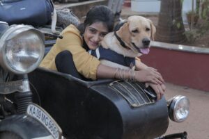 Sangeetha Sringeri Instagram - Devika Aradhya❤️, a Character thats close to my heart forever ! 
Hope u watched 777 Charlie in ur nearby theatres, let me know your feedback on the film and Devika too 💋
I love u Charlie ❤️
#777charlie