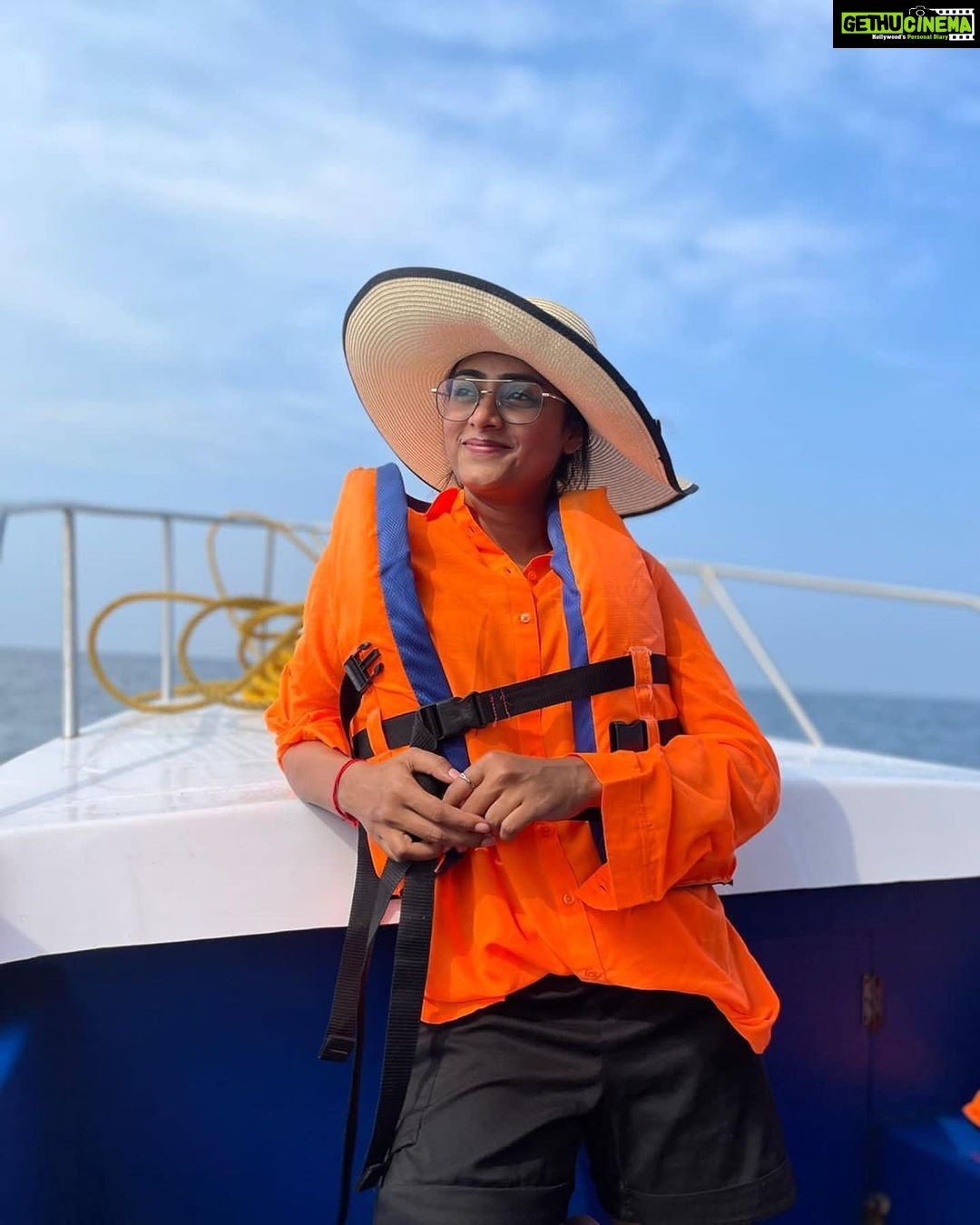Sangeetha Sringeri Instagram - The ocean is everything i want to be. Beautiful, Mysterious, Wild and Free! Netrani Adventures Scuba Dive