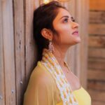 Sangeetha Sringeri Instagram - 🌻 Outfit @anthariya_ MuA @artistrybypriyankaharish Picture : @anusharamkaran Location : @theshirestudioblr