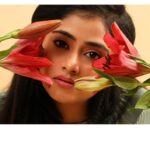 Sangeetha Sringeri Instagram - Same picture but when halved, portrays different emotions!