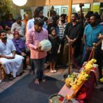 Sangeetha Sringeri Instagram - 164 ಅಮೋಘ ದಿನಗಳ ಶೂಟಿಂಗ್'ಗೆ ಪೂರ್ಣ ವಿರಾಮ... #777ಚಾರ್ಲಿ ಚಿತ್ರದ ಕುಂಬಳಕಾಯಿ ಕಾರ್ಯಕ್ರಮದ ಒಂದಷ್ಟು ಸಿಹಿ ಕ್ಷಣಗಳು ಇಲ್ಲಿದೆ ✨ And its a Wrap! #777Charlie A journey i wanna talk,. and keep on talking about! I will write about it in my next posts.. buying sometime to come out of the Emotional ride! End is the beginning! What a Team! What an Experience! Woah! am so blessed! P.C @vageeshkanth ❤️