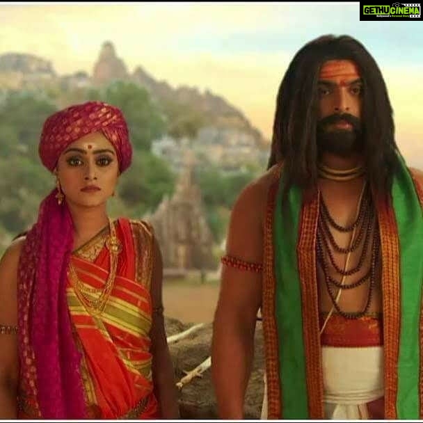 Sangeetha Sringeri Instagram - (Slide left) Hara Hara Mahadeva - The first time i appeared on screen, the series which gave me much more than recognition. Can't believe its been 5 years, seems like yesterday. If not as Sati, i don't think i would have ever thought about acting as my career, it was a huge decision then, and today am proud of it. Thanks to my family and close friends Am Greatful to the entire team of HHM, @starsuvarna @deepaksgarg67 Thank you to all who have been with me since then. Forever grateful #Sati 🙏 Mumbai, Maharashtra