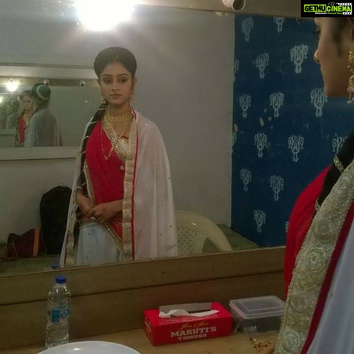 Sangeetha Sringeri Instagram - (Slide left) Hara Hara Mahadeva - The first time i appeared on screen, the series which gave me much more than recognition. Can't believe its been 5 years, seems like yesterday. If not as Sati, i don't think i would have ever thought about acting as my career, it was a huge decision then, and today am proud of it. Thanks to my family and close friends Am Greatful to the entire team of HHM, @starsuvarna @deepaksgarg67 Thank you to all who have been with me since then. Forever grateful #Sati 🙏 Mumbai, Maharashtra