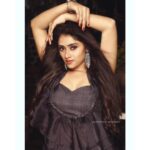 Sangeetha Sringeri Instagram - Picture Credits and Creativity 📸🔥@vasanthan_kumarasamy Hair and Make up💄🖌️ @zorainsstudioandacademy Outfit and Styling👗@samyakkclothing Location Courtesy ⛲🏯@stonny_brook @ajaypratap_singh9 Production @magnumopusinternational #SangeethaSringeri