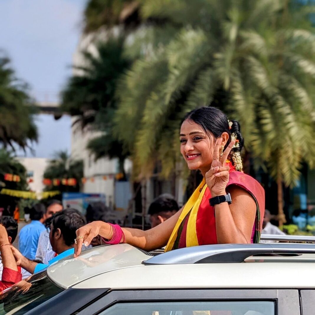 Sangeetha Sringeri Instagram - ದಯಾನಂದ ಸಾಗರ್ ಇನ್‌ಸ್ಟಿಟ್ಯೂಷನಲ್ಲಿ ಜರಗಿದ ಕನ್ನಡ ರಾಜ್ಯೋತ್ಸವ ಕಾರ್ಯಕ್ರಮದ ಸ್ಮರಣೀಯ ಕ್ಷಣಗಳು 😍 Had an amazing time at Kannada Rajyotsava celebration at Dayananda Sagar Institution @brahmi_dsatm Fest, Hosted by the amazing Faculty and Students. P.C @_alpha6000__photography