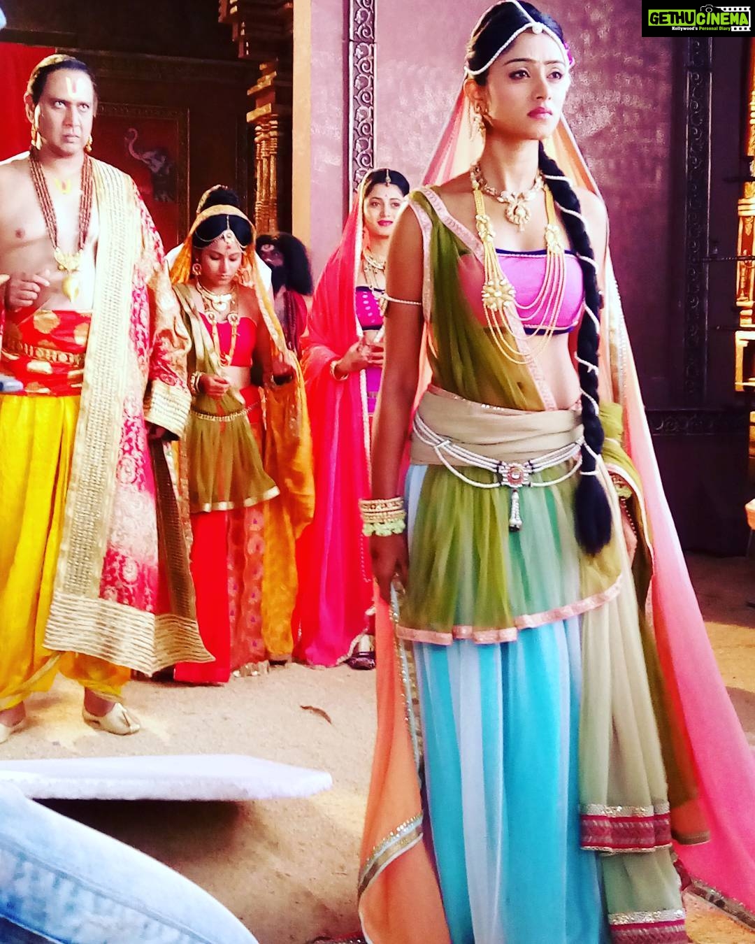 Sangeetha Sringeri Instagram - Hello all! Here's my latest update! Am playing the lead in the upcoming series Hara Hara Mahadeva . . My first still from Hara hara Mahadeva....keep supporting! Keep watching HHM from 25th july in suvarna tv . #haraharamahadeva #kannada #karnataka #sati #stillpicst