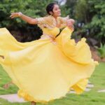 Sangeetha Sringeri Instagram - JoY 💃💛 Outfit @anthariya_ MuA @artistrybypriyankaharish Picture : @anusharamkaran Location: @theshirestudioblr