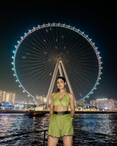 Saniya Iyappan Instagram - 🎡🛥️
@d3yachts 

Outfit : @saltstudio