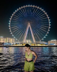 Saniya Iyappan Instagram - 🎡🛥️
@d3yachts 

Outfit : @saltstudio
