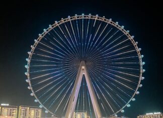 Saniya Iyappan Instagram - 🎡🛥️ @d3yachts Outfit : @saltstudio Dubai Marina City