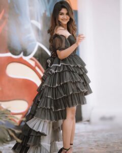 Sanjana Anand Instagram - 🐭
.
.
.
.
👗 @laxmikrishnaofficial 
#sanjanaanand 
#songshoot #sutradhari #comingsoon