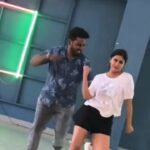 Sanjana Anand Instagram – #Googlegoogle with our #tagaru dance master @raju.rba 🙌

#Googlegoogle #tagaru #salaga