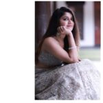 Sanjana Anand Instagram - ⛄️ . . . 📸@divinephotography.in 💄@makeoverwith_bhavyanaik @samyakkclothing Jewellery: @vernika_silver_jewellery The Tamarind Tree