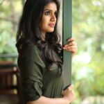 Sanjana Anand Instagram - Got no worries, Just mad thoughts💚💭