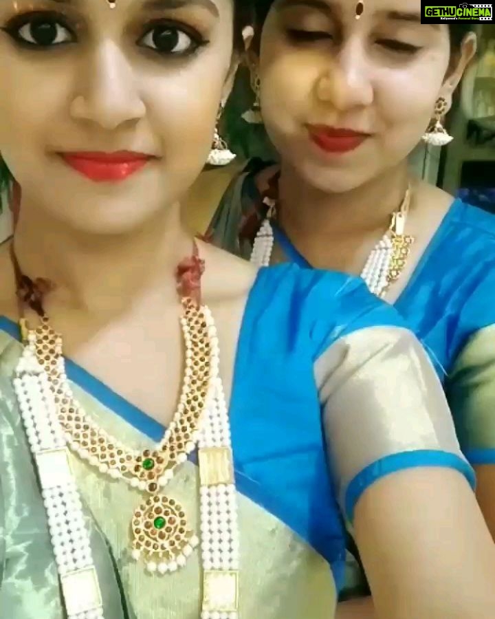 Sanjana Anand Instagram - There are shortcuts to happiness.. Dancing is one of them!!!!! 💃 Dell EMC