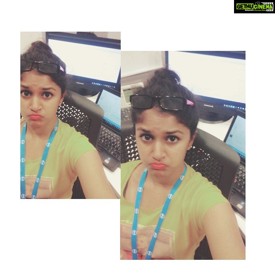 Sanjana Anand Instagram - Sometyms i feel like I've run out of Batteries...😭 #latenightwork #sleepmodeon #IT Dell Emc Bangalore