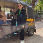 Sanjana Sanghi Instagram - Who let the kids out? 🕶️ ☀️ Juhu, Mumbai