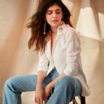 Sanjana Sanghi Instagram - Feeling so grateful & creatively energised. More than ever before. Something I’m waiting to scream out & share, is coming soon my lovelies.⏰♥️🧿