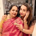 Sanjjanaa Instagram - Designer outfit by @iyra_designstudio Beautiful silver jewellry by @silverjewelleryramala , it is so foldable that any or every woman can definitely buy her dream Jewelly in many designs in precious silver but quoted in gold .. #silverjewellery #silverjewelry925 #indianjewels #silvertradition . ##instamom #instababy #indianactress #princealarik #indianmom #sanjjanaa #sanjanagalrani #sanjana #sanjjanaagalrani Karnataka, Bangalore